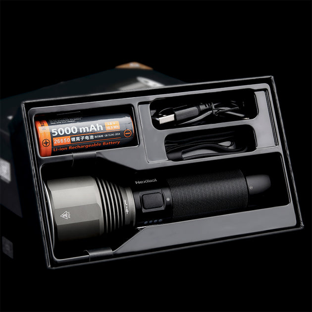2000 lumen rechargeable LED flashlight