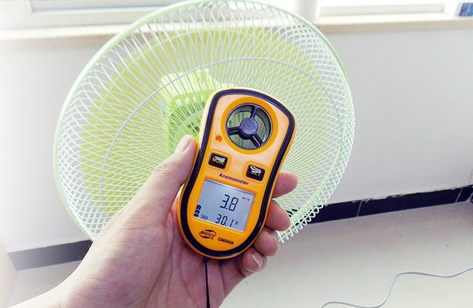 Handheld digital anemometer - view 5