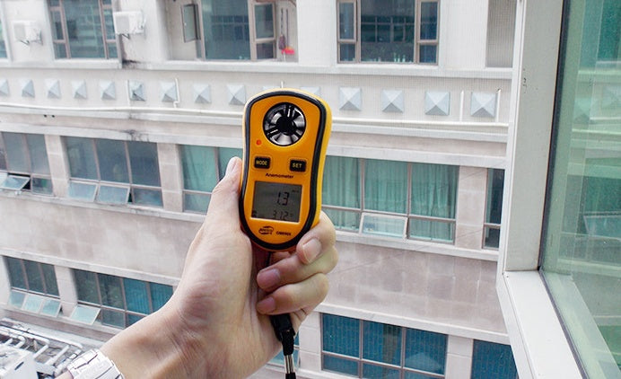 Handheld digital anemometer - view 6