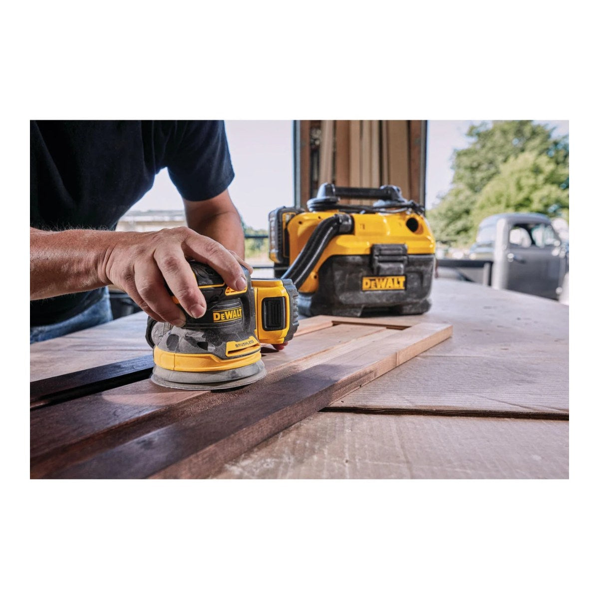 DeWalt DCW210P1 – 20V Max* Xr® Brushless 5 In. Cordless Variable Speed Random Orbital Sander Kit (5.0 Ah Battery)
