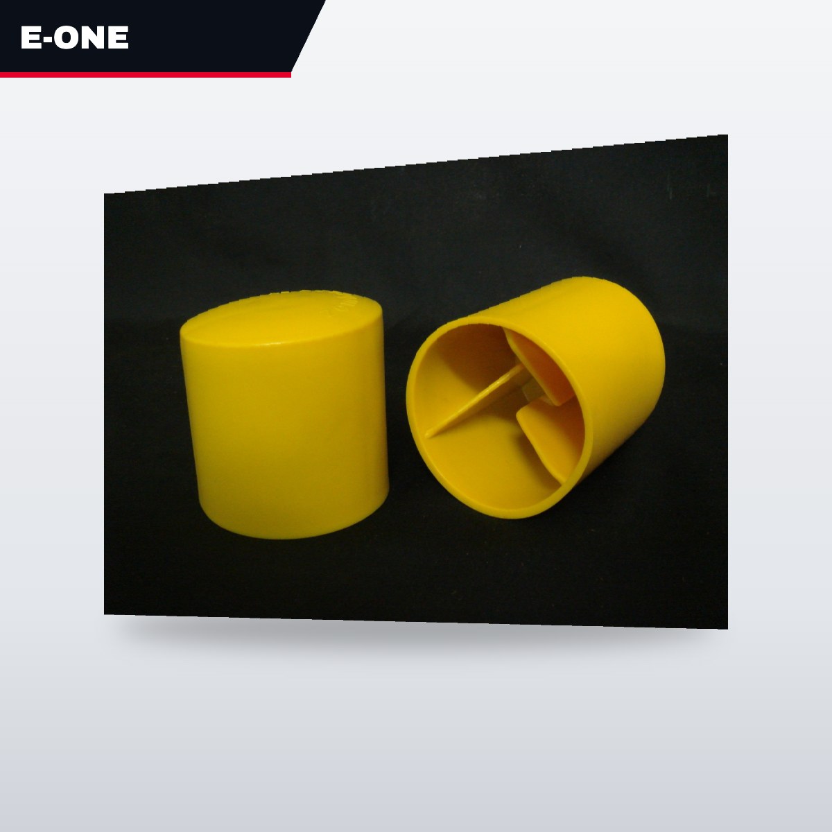 E-One 260303002 – 02X875765 - Cover Yellow – Safety Bar 20