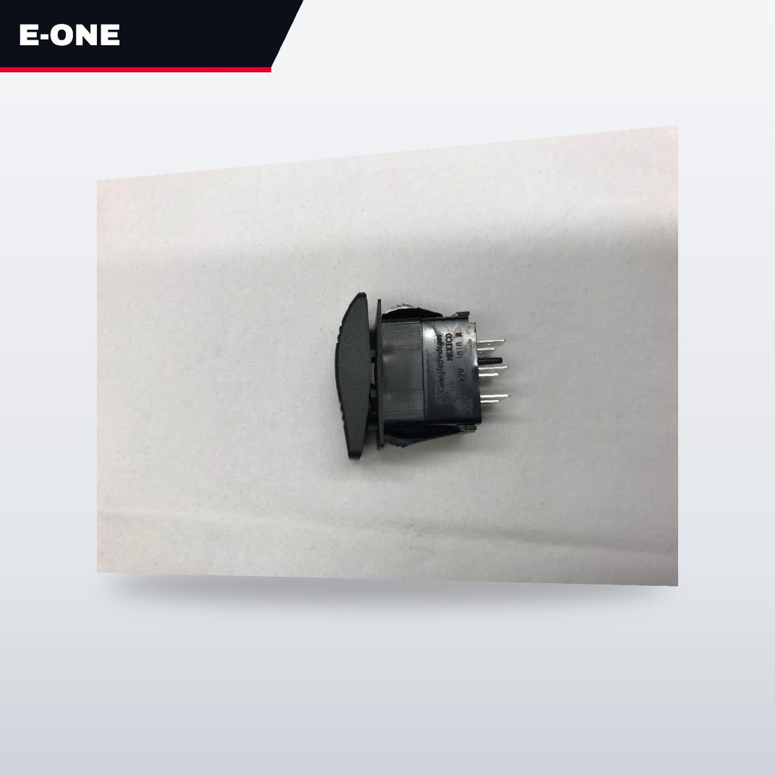 E-One 371107 – 02X54950 - Switch – Rock (On)-Off-(On) No