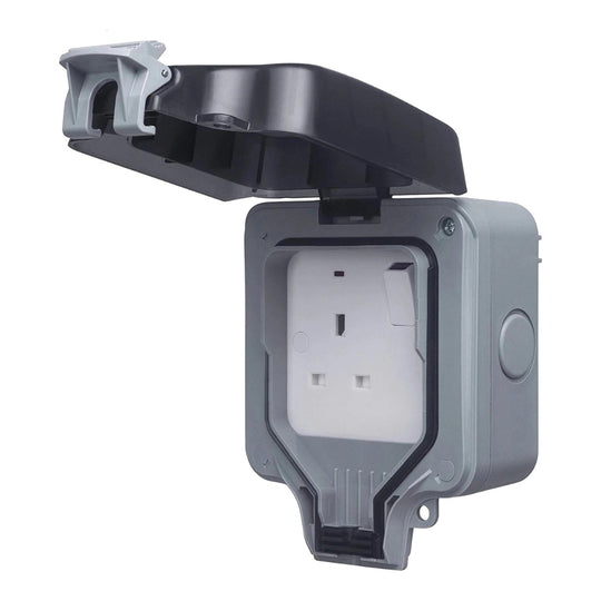 Johnkeans JK-TW-2094 – Johnkeans – 13 Amper(Minmum)--250Volt Duplext Outlet (Wp) Weather Proof (Uk1-13R)Bs1363A Type G Sockets – Single Pole O