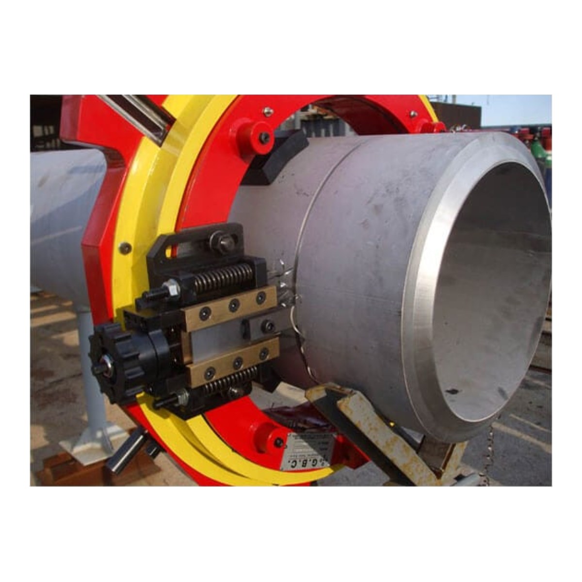 Unitec OTHERS – Cold Cutting Machine Designed For Pipe Size From 2-6. Ideal For Spark-Free Cutting In Hazardous Areas.